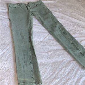 High waisted jeans